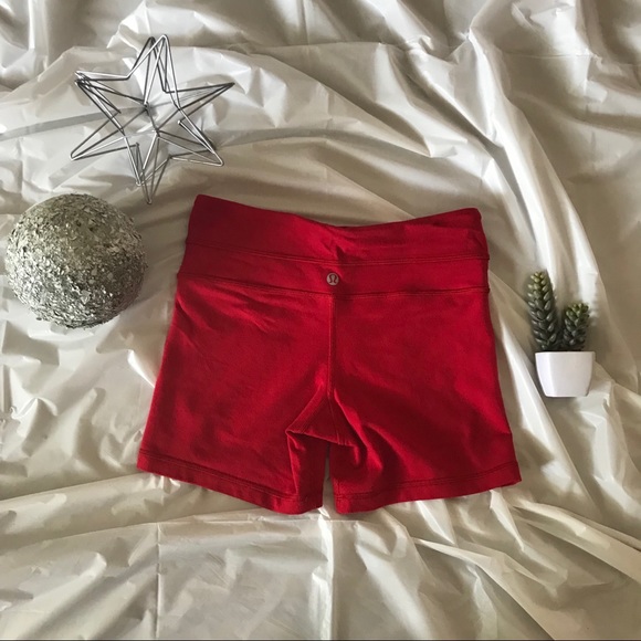 Lululemon Athletica Reversible Shorts - Picture 3 of 4